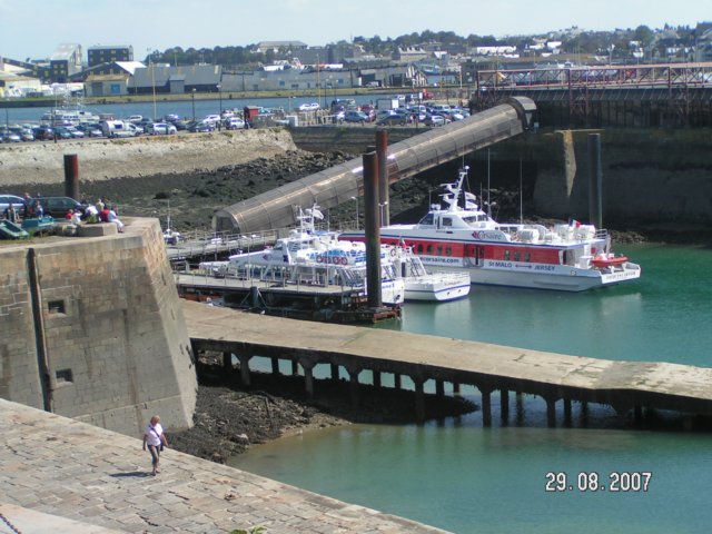 pict2885.jpg